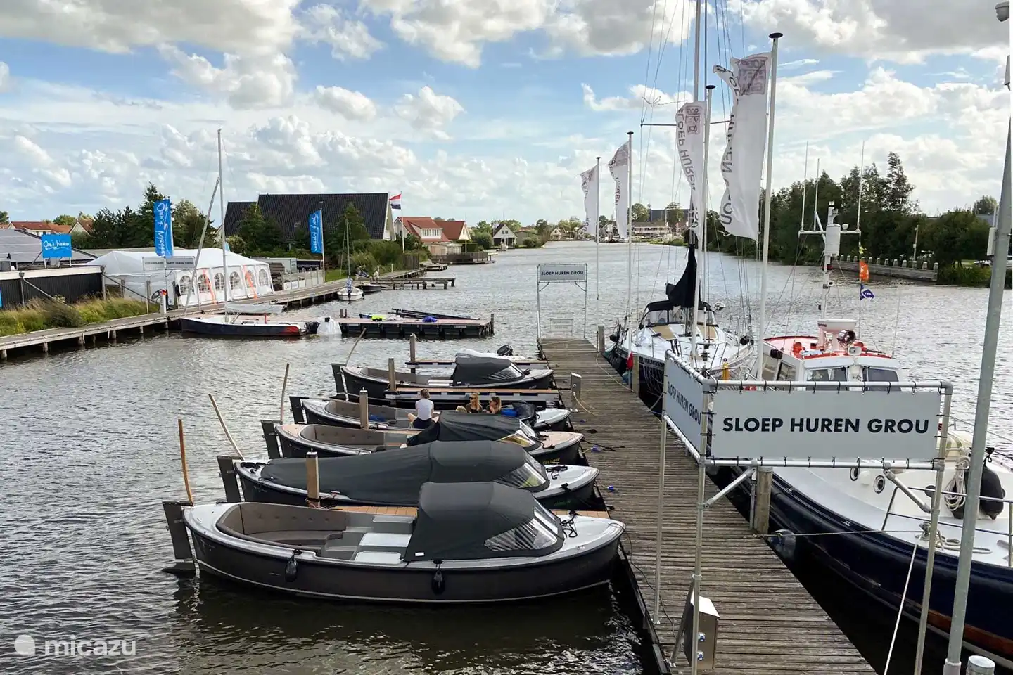 Sloep huren bij Grutte Fiif Safarilodge in Grou