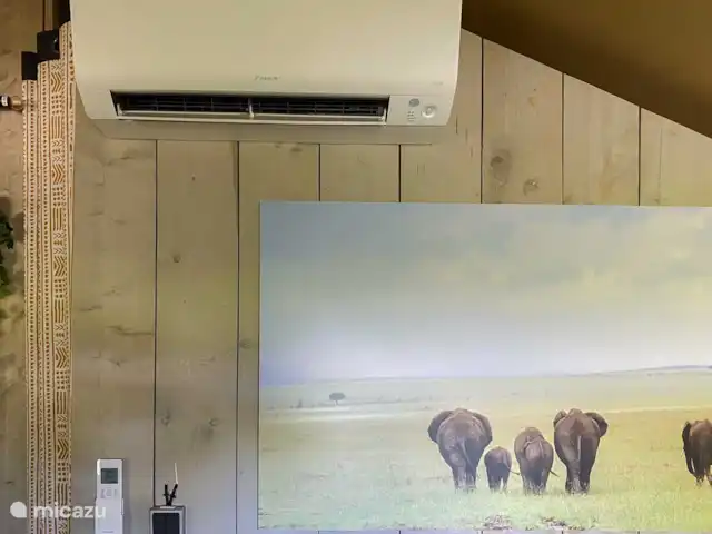 Pavillon Grutte Fiif Safari avec climatisation | Pays-Bas, Frise, Grouw - glamping / tente safari / yourte Climatisation chaude et froide silencieuse dans la tente glamping