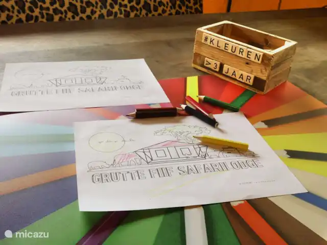 Pavillon Grutte Fiif Safari avec climatisation | Pays-Bas, Frise, Grouw - glamping / tente safari / yourte Des jouets pour les enfants sont également fournis