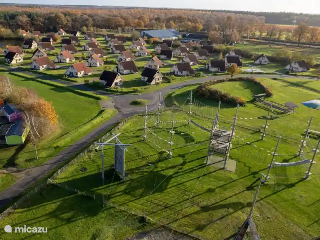 Location de Vacances Pays-Bas, Drenthe, Wezuperbrug, bungalow - Maison de lit dans un parc de vacances Photographie aérienne