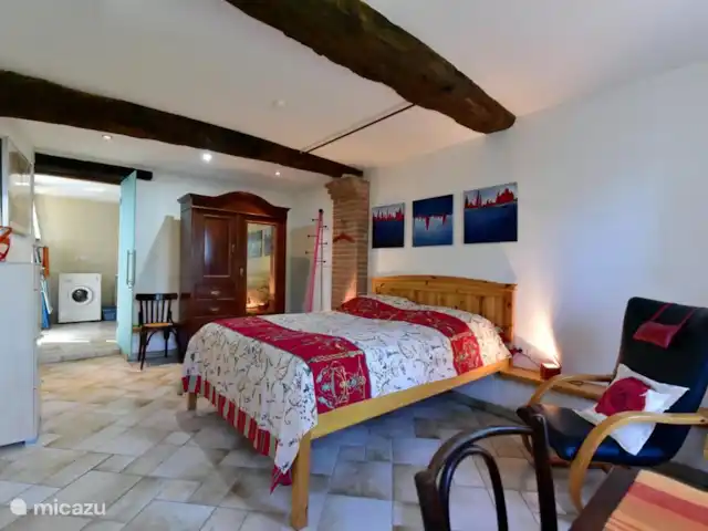Location de Vacances Italie, Marche, Arcevia, appartement - Poggio delle Querce Chambre avec placard, salle de bain attenante