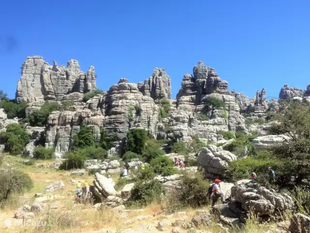 Casa de los Arboles - Iznájar | Espagne, Andalousie, Iznajar - maison de vacances Vous pouvez combiner un voyage à Antiquera, une vieille ville culturelle, avec une promenade à El Torcal avec ses rochers particuliers.