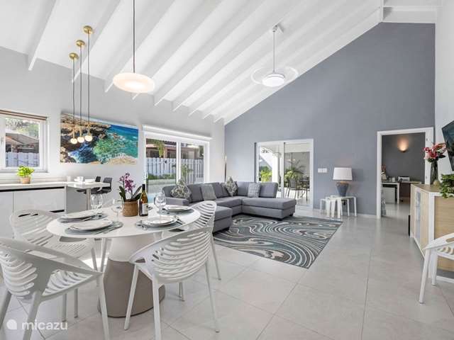 Maison de Vacances Aruba – maison de vacances Nouvelle piscine privée moderne 3BDR / 2BA