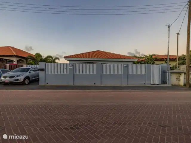 Nouvelle piscine privée moderne 3BDR / 2BA | Aruba, Paradera, Modanza - maison de vacances