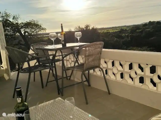 Casa Bela Vista vue fantastique sur la mer | Portugal, Algarve, Guia - maison de vacances Le balcon spacieux, directement à côté du salon, également avec la belle vue sur la mer