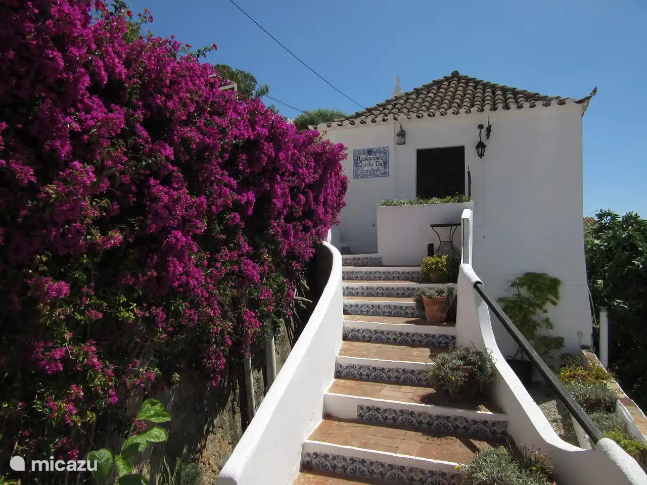 Eingang des feinen Quinta Restaurants