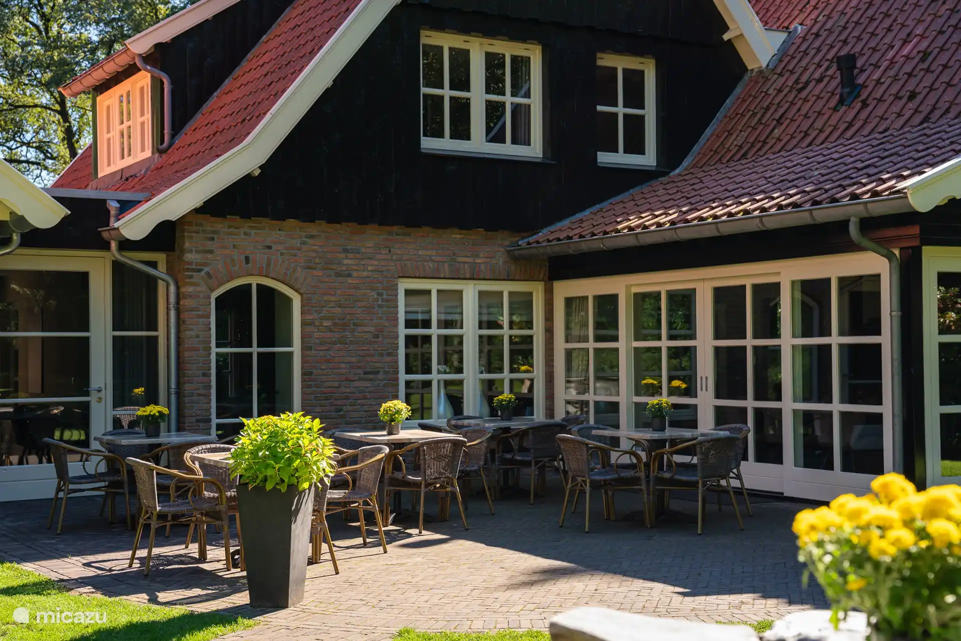 Das Landhaus - geräumige Terrasse