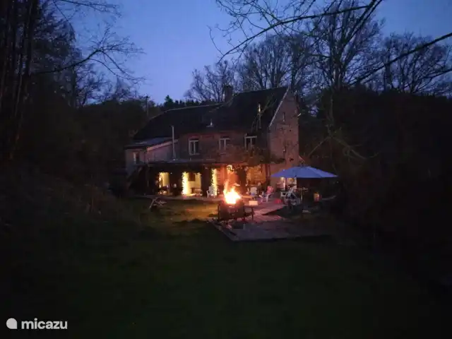 Le Reve Du Sanglier huren in België, Ardennen, Chevron - vakantiehuis kampvuur in tuin