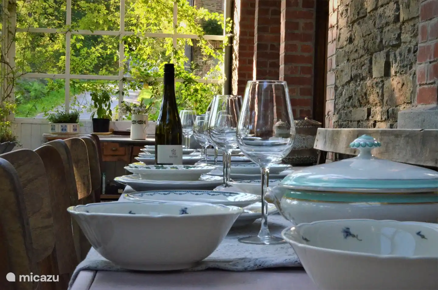 table couverte de porche