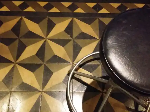 Le Reve Du Sanglier huren in België, Ardennen, Chevron - vakantiehuis vloer oude keuken