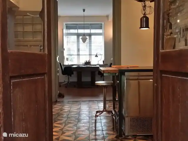 Le Reve Du Sanglier huren in België, Ardennen, Chevron - vakantiehuis oude keuken doorkijk