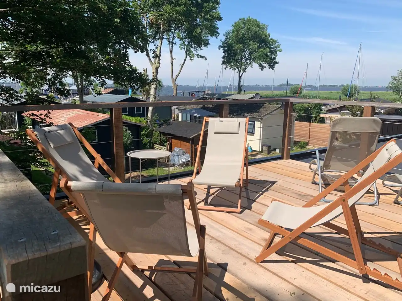 Rent Waterhouse Boppe in Elahuizen, Friesland. Micazu