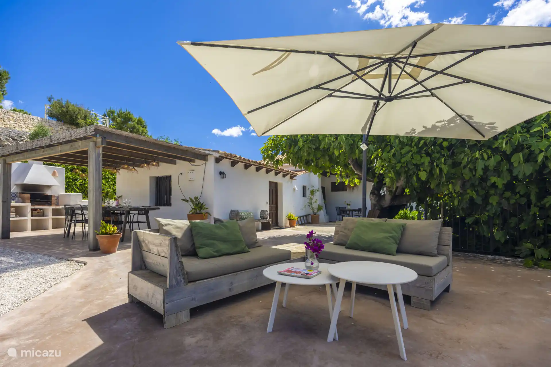 Finca Elodie has a beautifully landscaped garden.