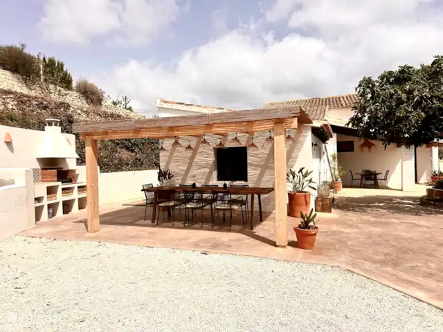 Finca Elodie huren in Spanje, Costa Blanca, Benissa - finca De gezellige buitenkeuken met eethoek