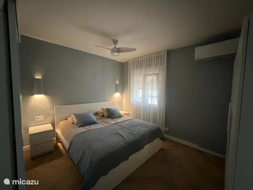 Dormitorio 2 con una cama doble.