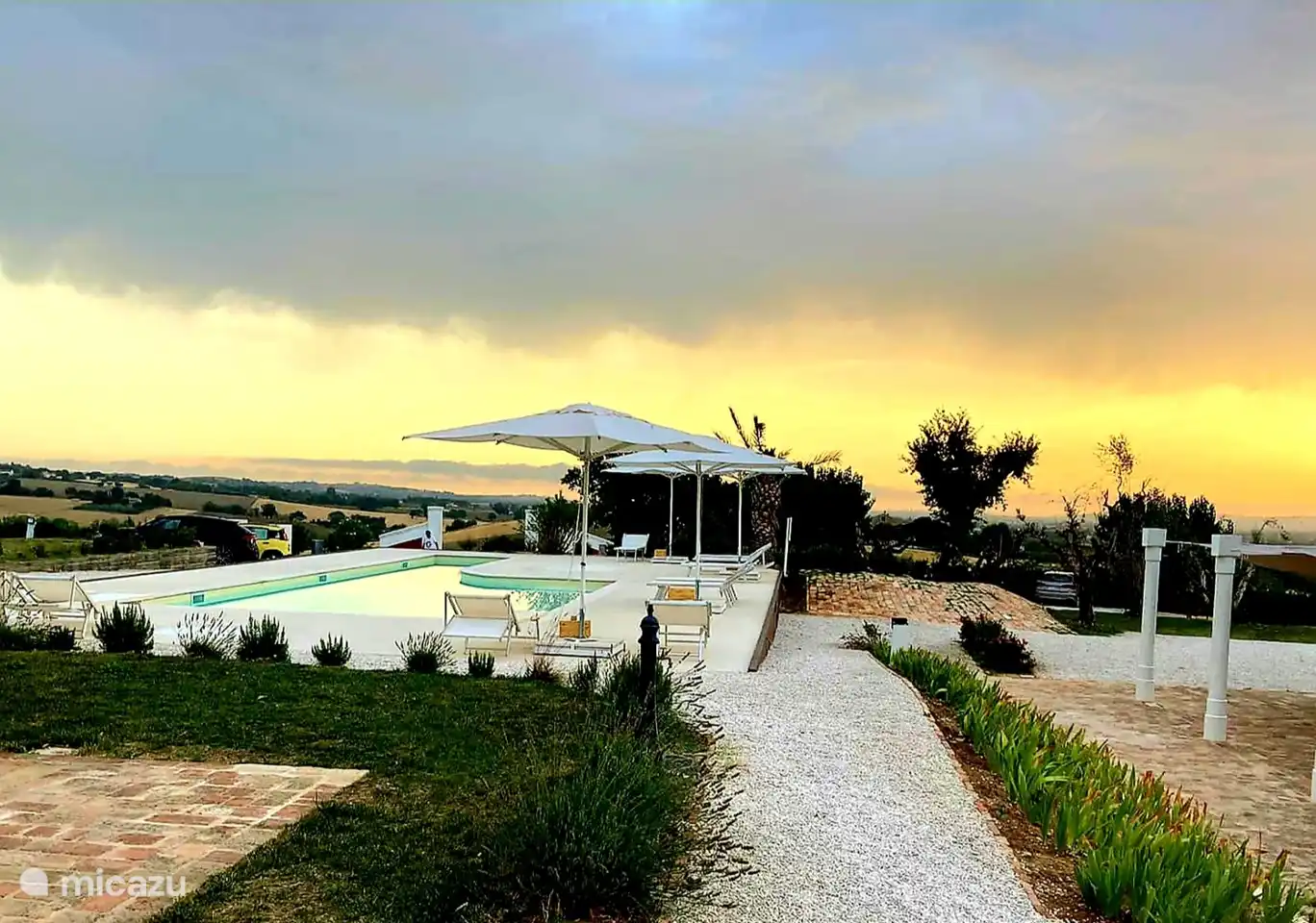 Villa Montefiore - app. Ginestra in Italy, Marche, Monsano - Apartment