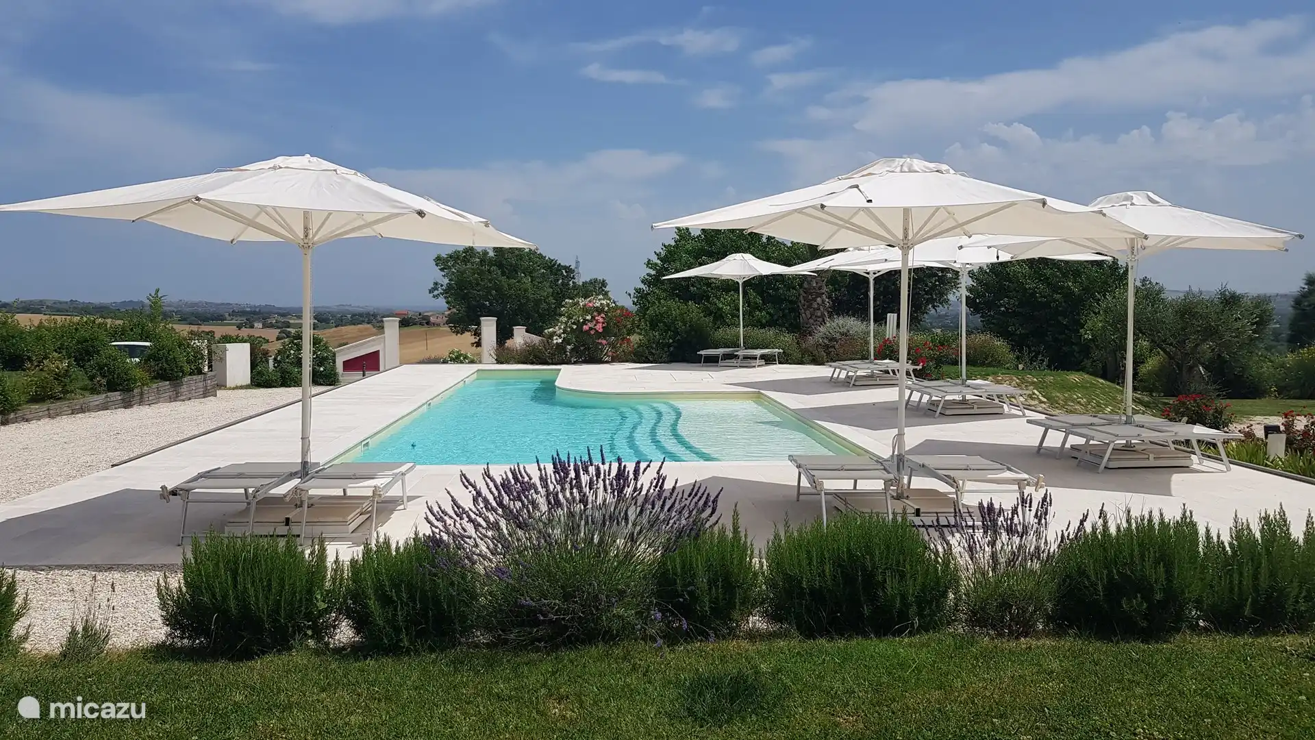 Villa Montefiore - app. Ginestra in Italy, Marche, Monsano - Apartment