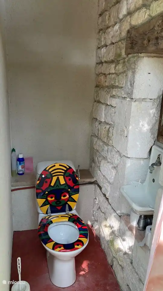 WC dans le bloc sanitaire