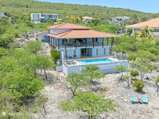 Villa Blue Oasis huren in Curaçao, Banda Abou (west), Coral Estate, Rif St.Marie - villa Villa Blue Oasis is een - alleen voor volwassenen - villa voor 6 personen in het gewilde gebied van Coral Estate.