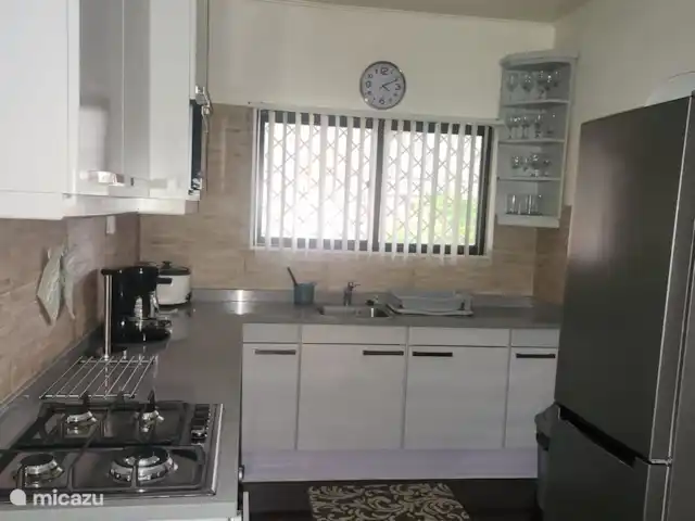 Location de Vacances Suriname, Paramaribo, Paramaribo, maison de vacances - Maison Mendes Appartement à l’étage. Cuisine en 2024