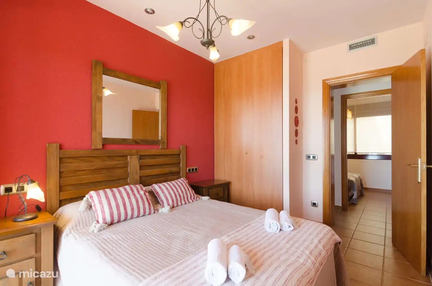 Un lit de 1,60 par 2,00