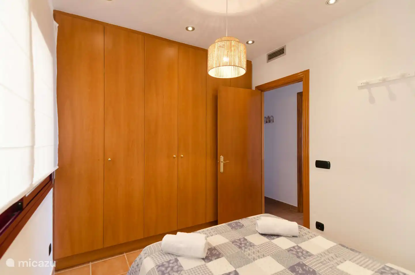 En face vous trouverez la chambre 2.0