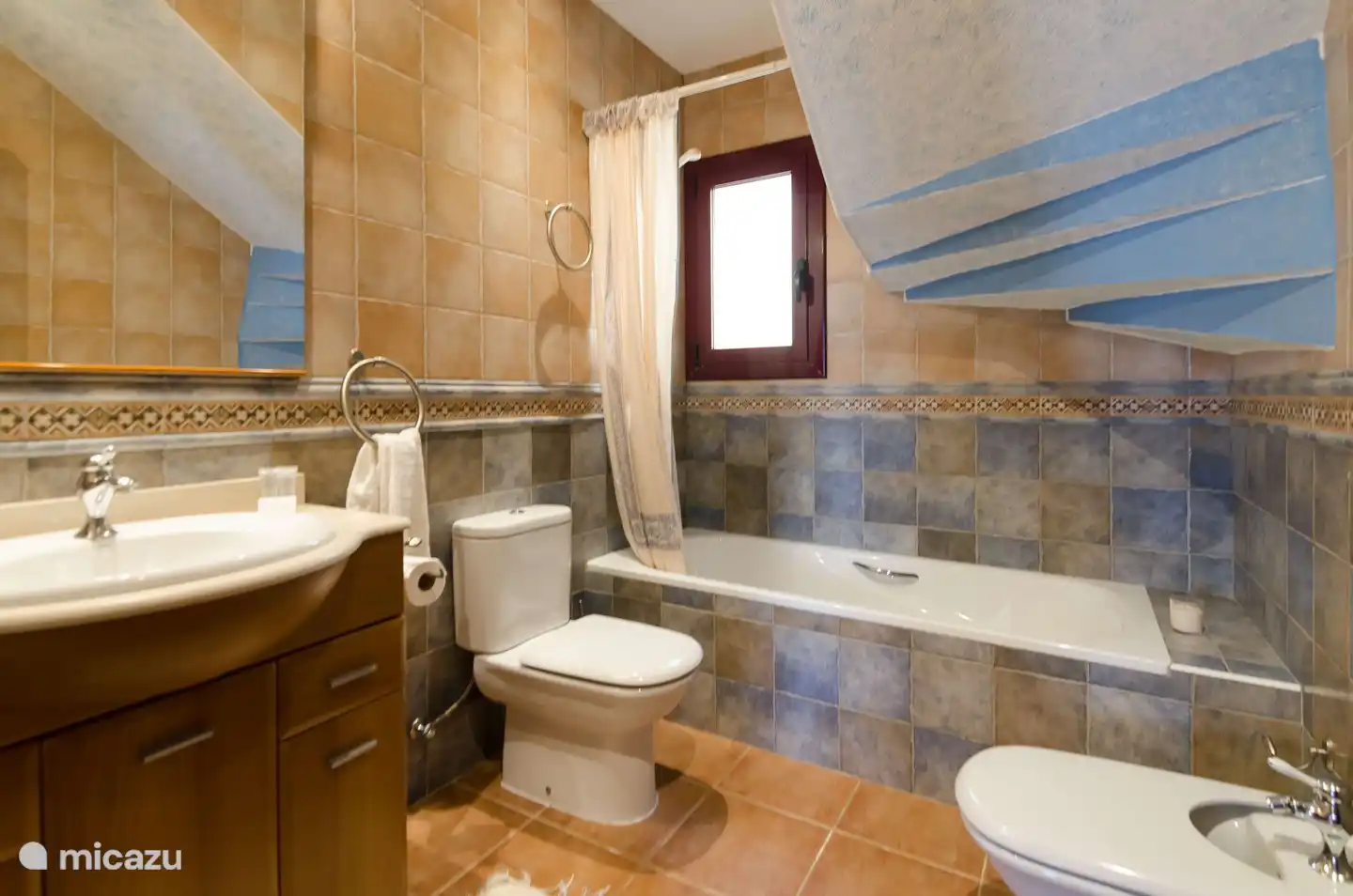 Après cela, la salle de bain 1.0 peut être trouvée