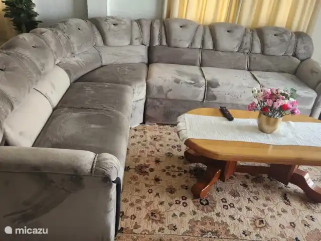 Location de Vacances Suriname, Paramaribo, Paramaribo, maison de vacances - Mendes House Appartement au rez-de-chaussée Nouveau canapé d’angle juillet 2024