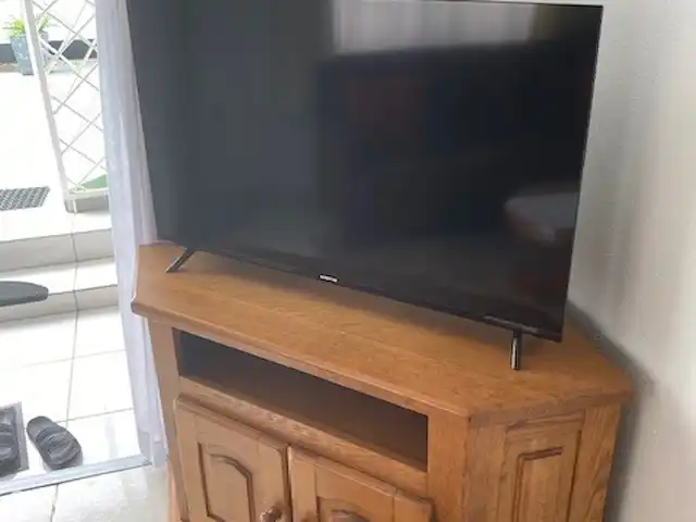 Location de Vacances Suriname, Paramaribo, Paramaribo, maison de vacances - Mendes House Appartement au rez-de-chaussée Meuble TV avec grande TV