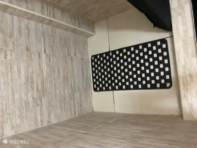 Shower drying room in 2024