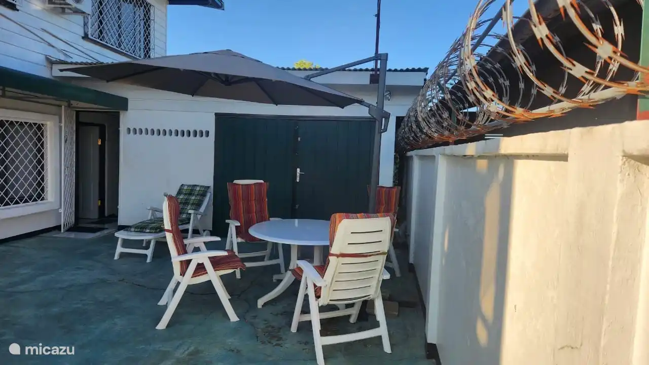 Terrace for tenants of the ground floor apartment