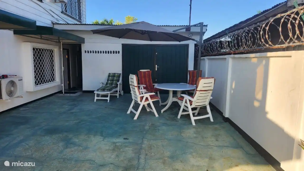 Terrace for tenants of the ground floor apartment