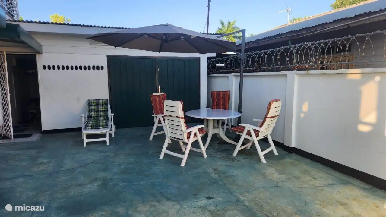 Terrace for tenants of the ground floor apartment