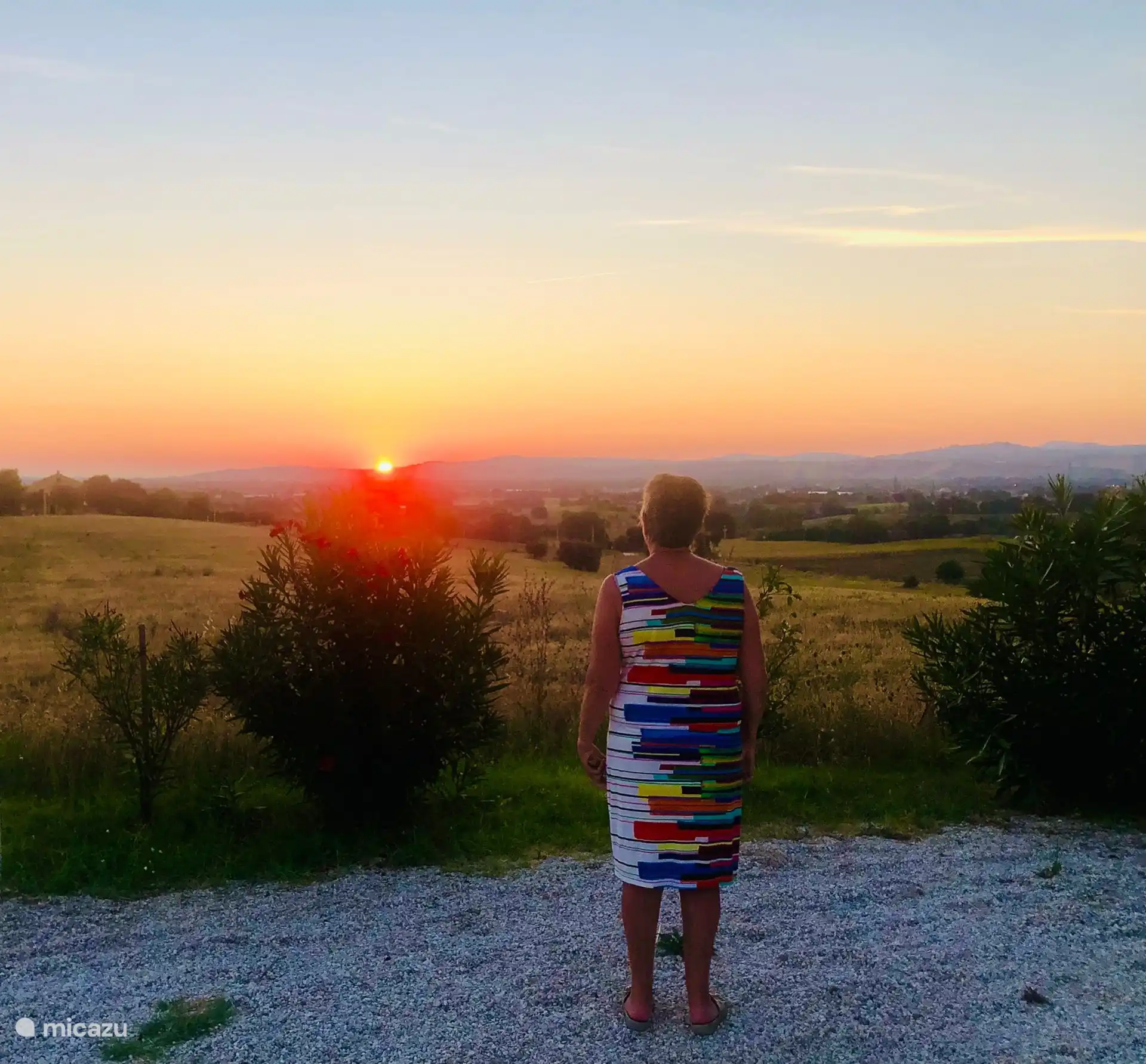 The dawn has gold in the mouth at Villa Montefiore. You have a view of the sunrise from Suite Salvia.