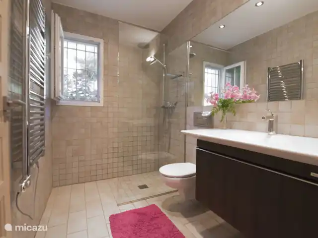 Villa Alexandra | Espagne, Costa Blanca, Benissa - villa Grande salle de bain avec douche à l'italienne.