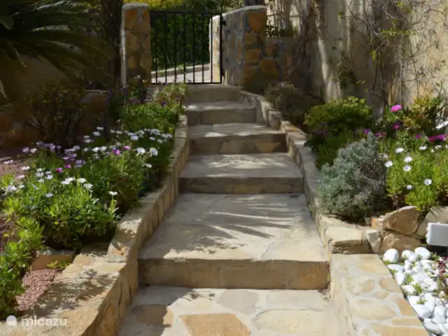 Casa Lavanda huren in Spanje, Costa Blanca, Benitachell - villa Trapjes door de tuin heen
