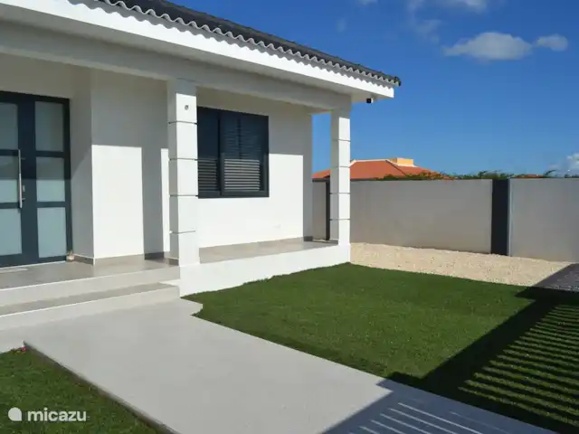 Villa Solan | Curaçao, Banda Abou (ouest), Big Mountain - villa Gazon artificiel