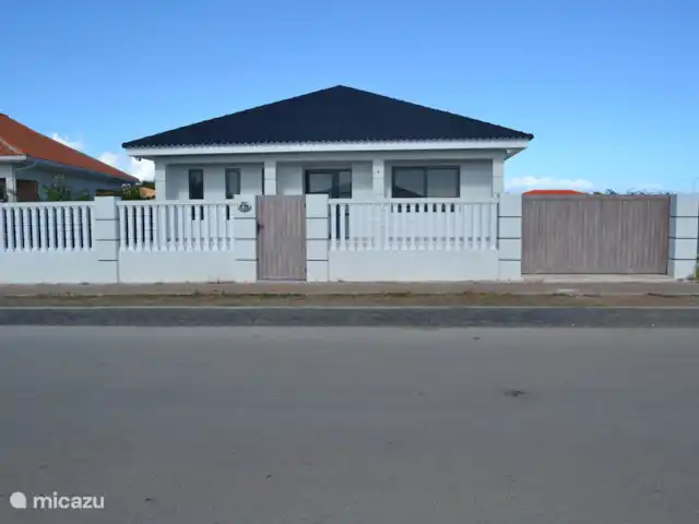 Villa Solan | Curaçao, Banda Abou (ouest), Big Mountain - villa Maison latérale extérieure