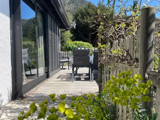 Casa Lago di Garda  | Italie, Lac de Garde, Tignale - bungalow vue sur la terrasse du Monte Baldo et du lac de Garde