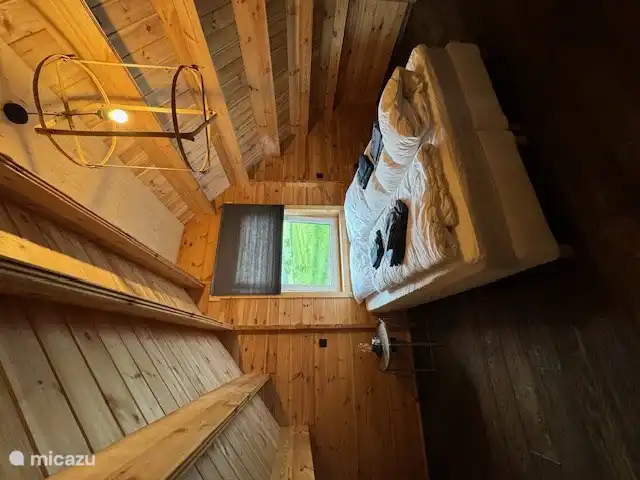 Blaues Haus mit Schlafzimmer in Wagenhausen, Eifel, Deutschland