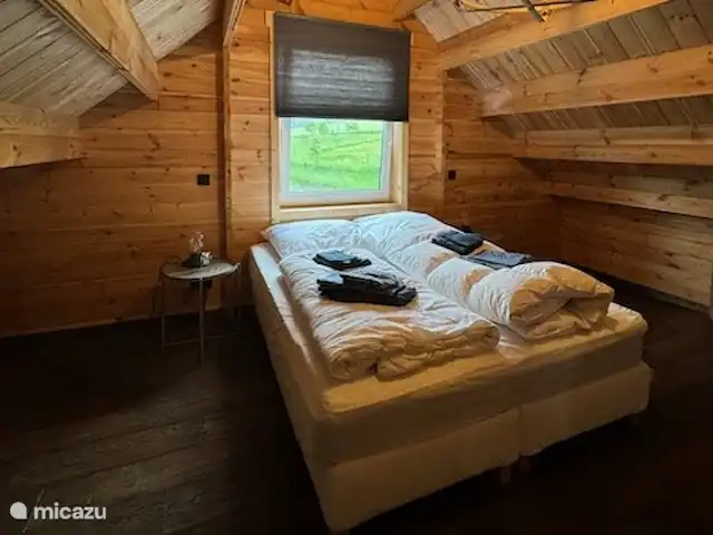 Casa de vacaciones Eifel cerca de Cochem en Alemania, Eifel, Wagenhausen - cabaña de madera Dormitorio casa azul en Wagenhausen, Eifel, Alemania