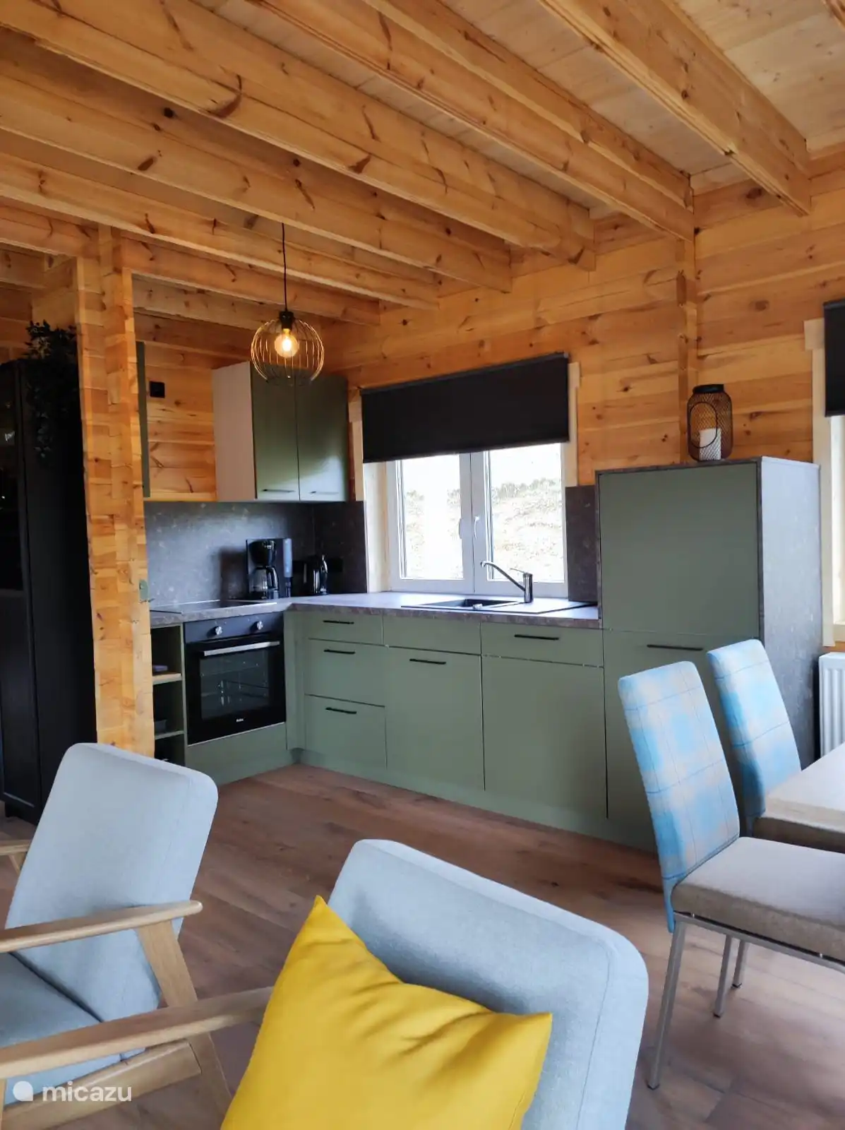 Blaues Küchenhaus in Wagenhausen, Eifel, Deutschland