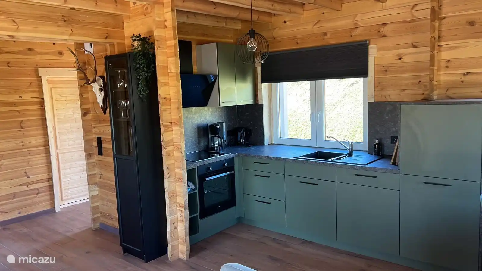 Blaues Küchenhaus in Wagenhausen, Eifel, Deutschland