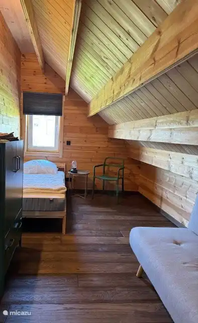 Schlafzimmer eines Gewächshauses in Wagenhause, Eifel, Deutschland