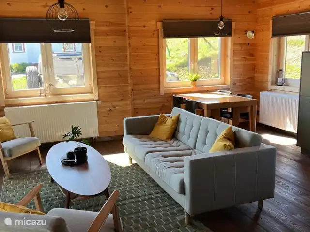 Maison de vacances Eifel près de Cochem | Allemagne, Eifel, Wagenhausen - cabane en bois / lodge Cuisine et coin salon Holzhäuser à Wagenhausen (Zur Au 4)