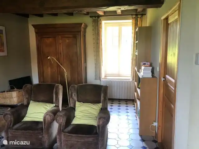 Location de Vacances France, Nièvre, Luzy, manoir / château - Les Champs Bézin
