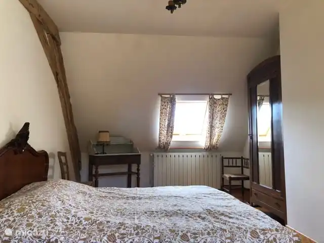Location de Vacances France, Nièvre, Luzy, manoir / château - Les Champs Bézin