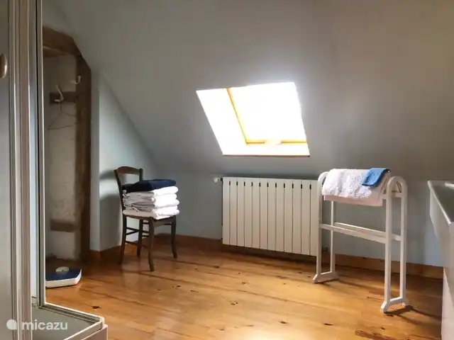 Location de Vacances France, Nièvre, Luzy, manoir / château - Les Champs Bézin