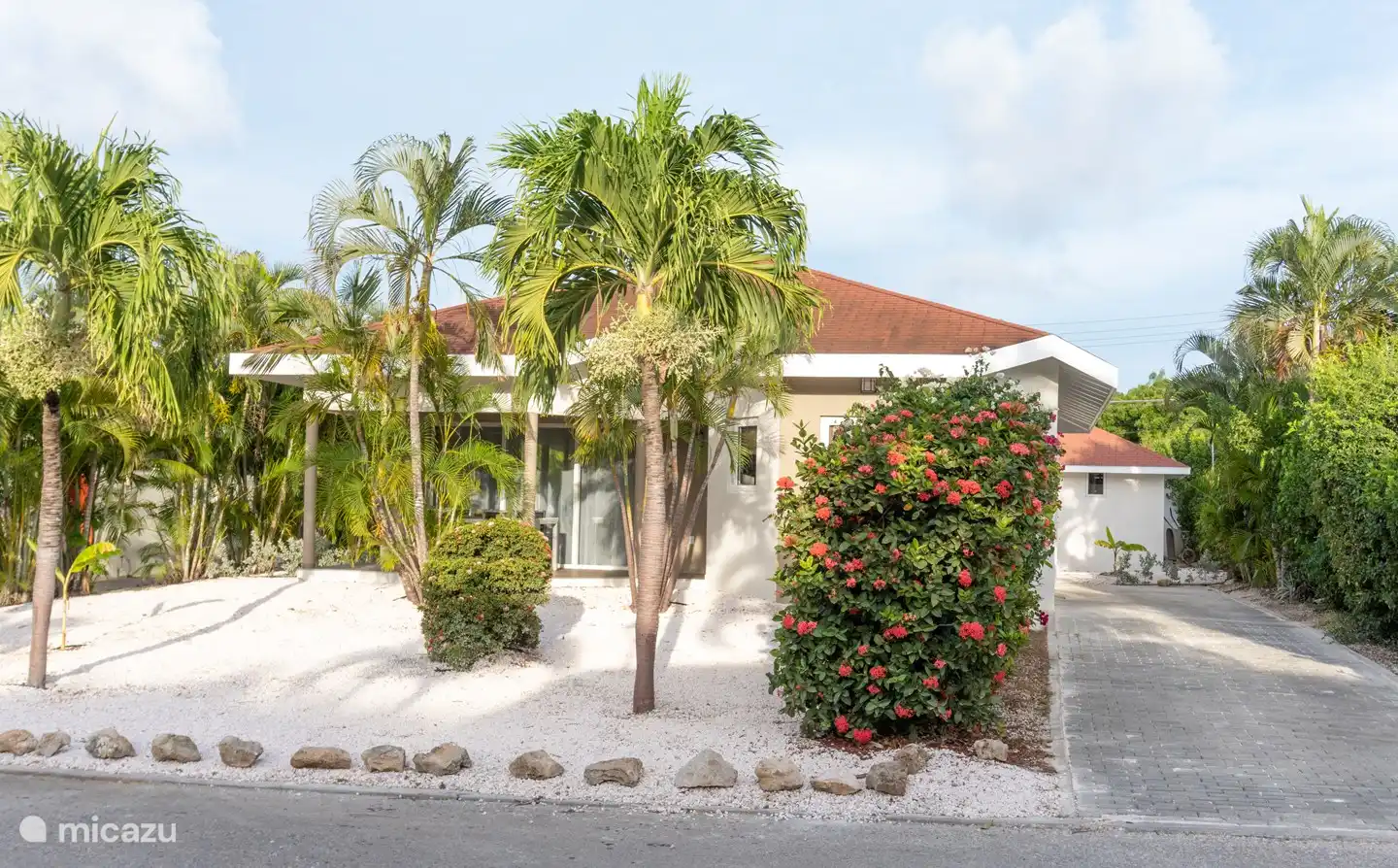 frente a la Casa di Bakker.
