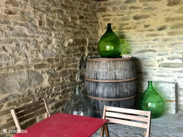 Maison Giuseppe | Italie, Piémont, Roascio-Cuneo - maison de vacances Le portique avec la cantina.